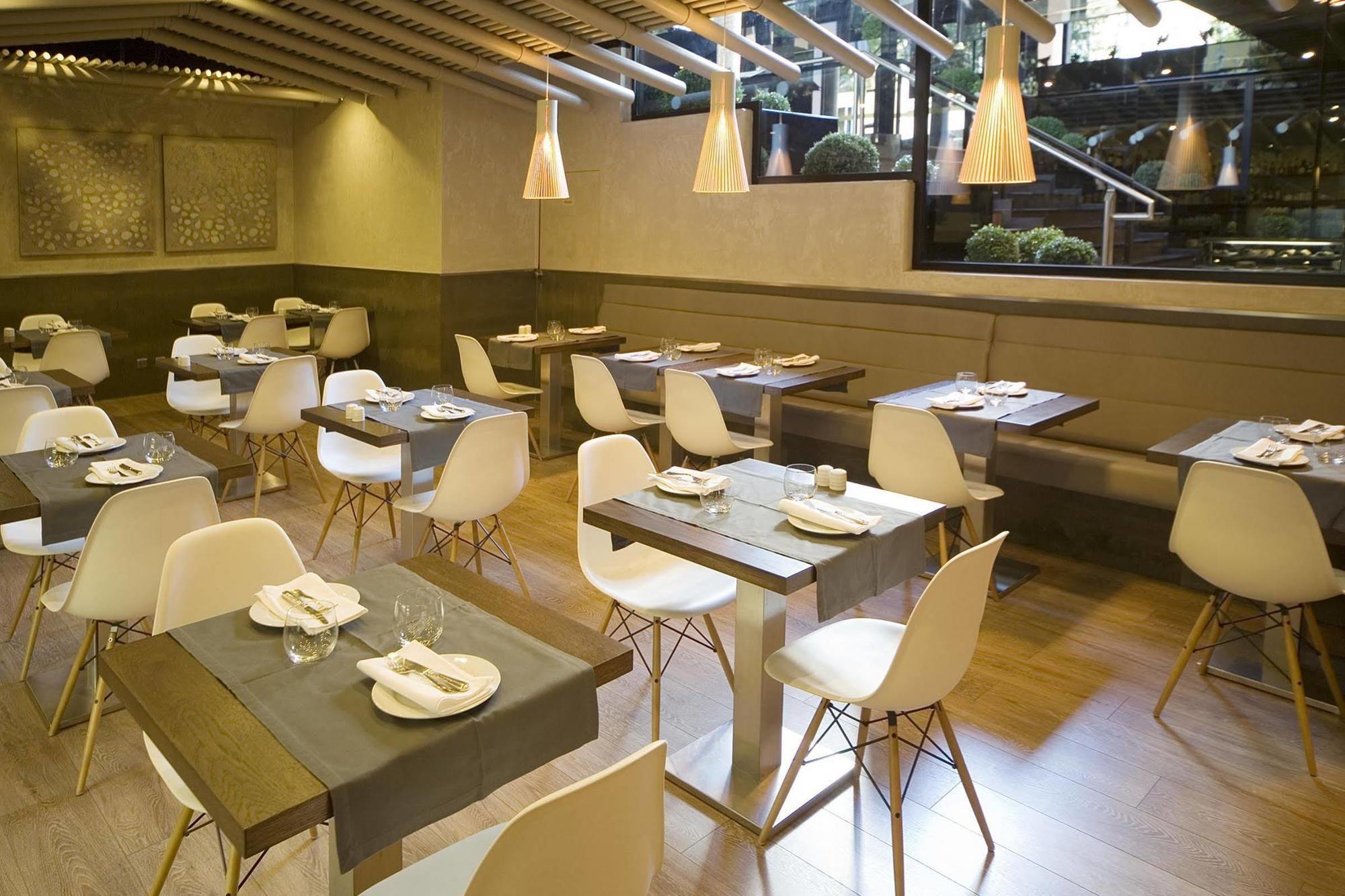 Hotel Real Parque Lisbon Restaurant photo